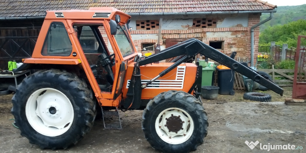 Tractor Fiat 780 dt cu incarcator