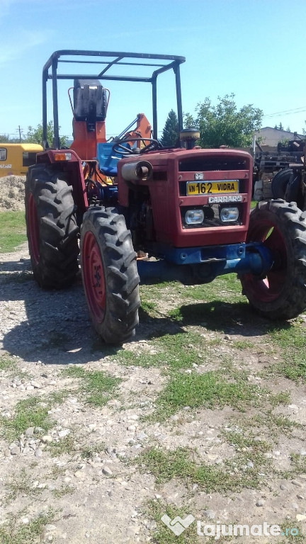 Tractor carraro