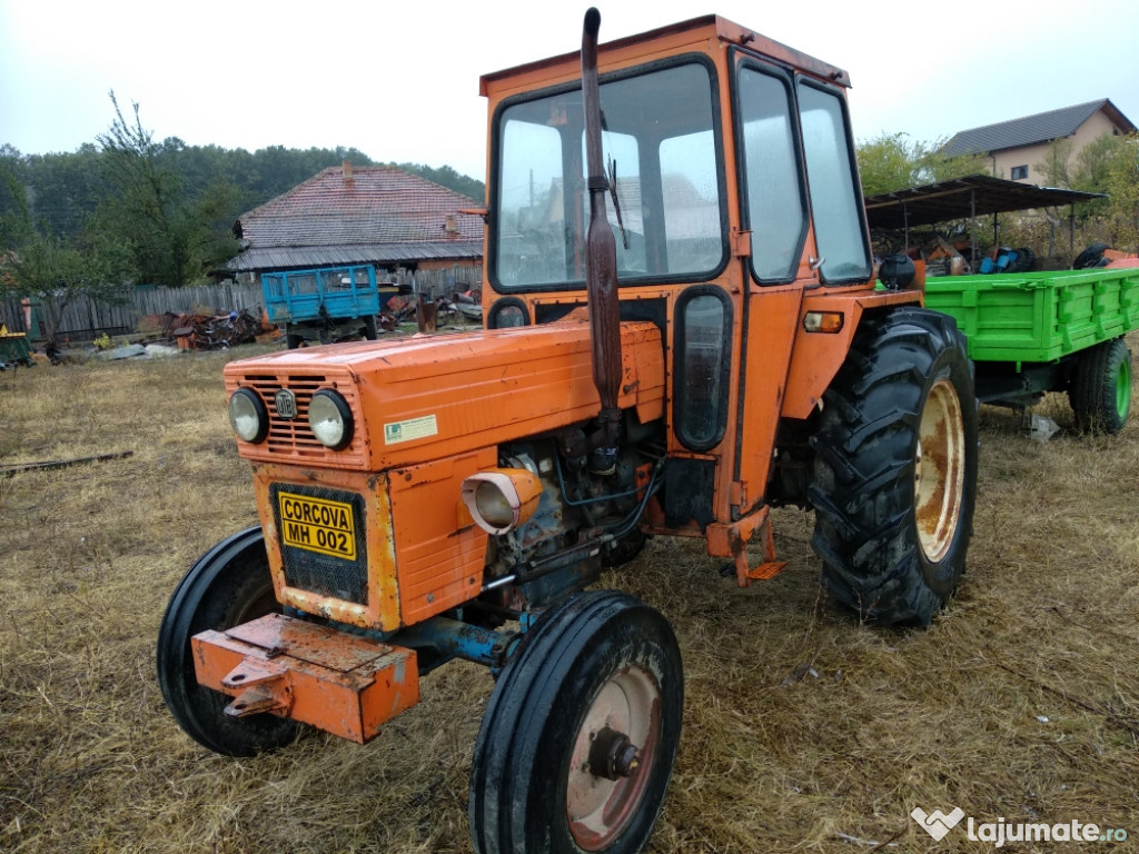 Tractor universal 640 românesc