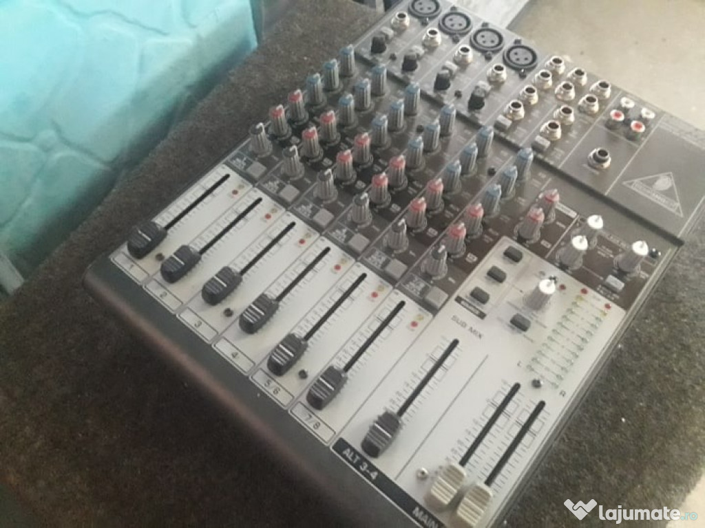 Mixer Behringer Xenyx 1204