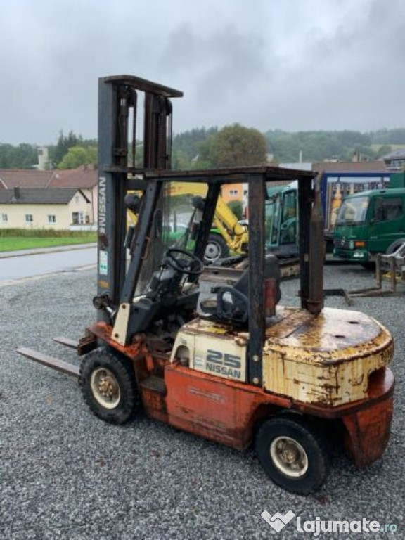 Stivuitor Nissan 2,5t