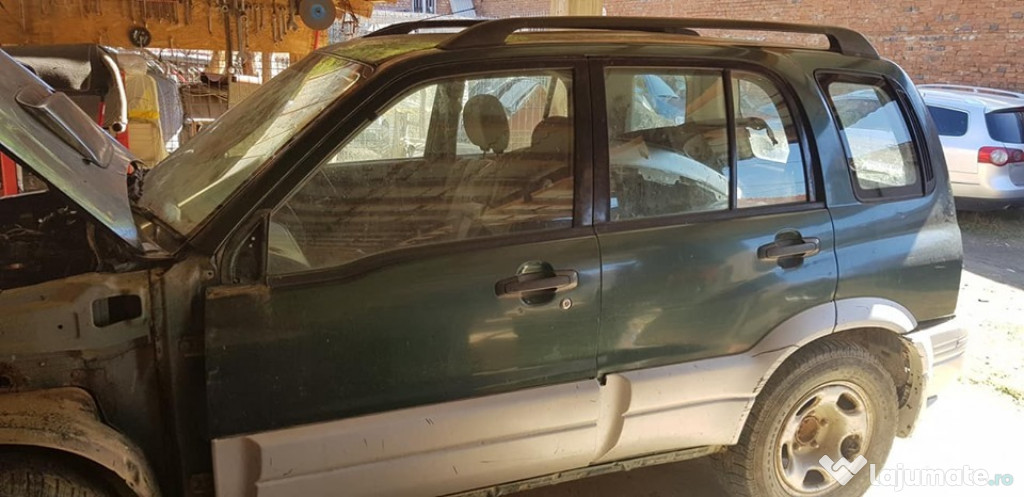 Dezmembrez grand vitara