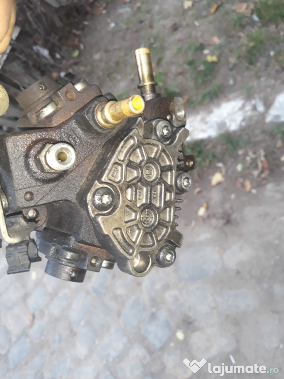 Pompa injecție citroen c5 2006  sau peugeot 407 2006
