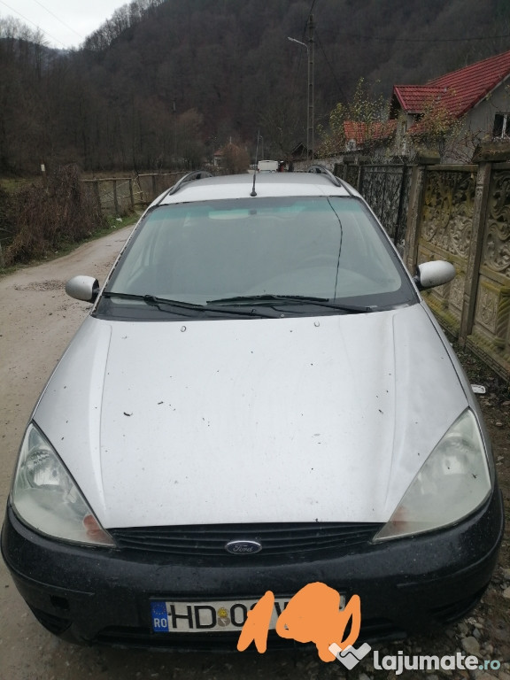 Ford Focus 1.8 benzina 400 eur