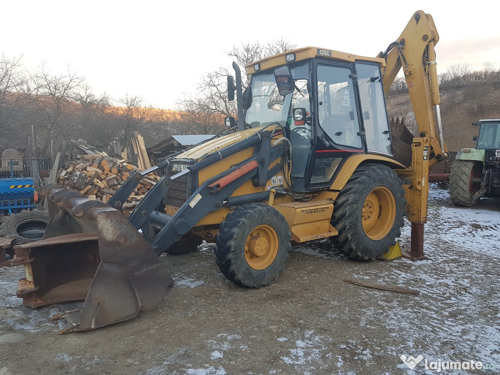 Buldoexcavator Caterpilar