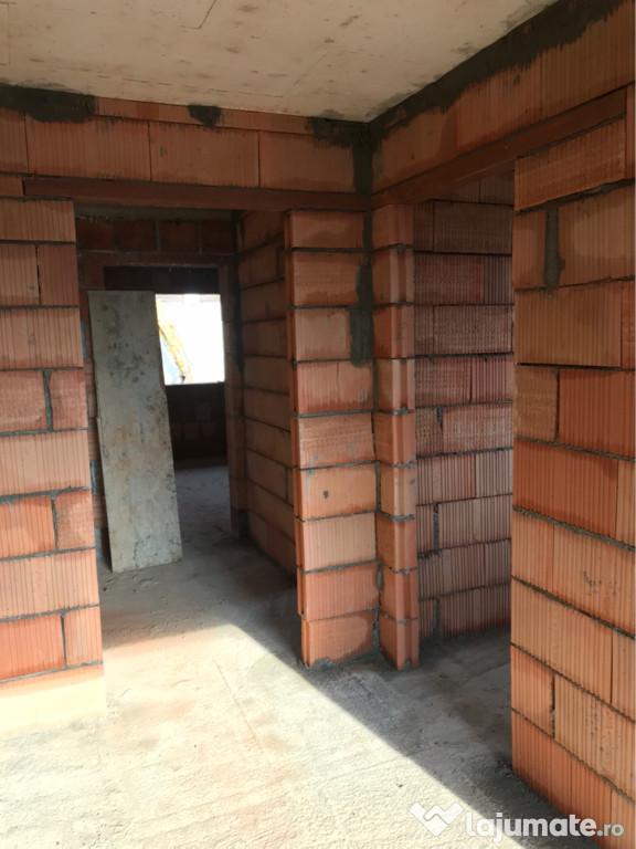 Servicii constructii