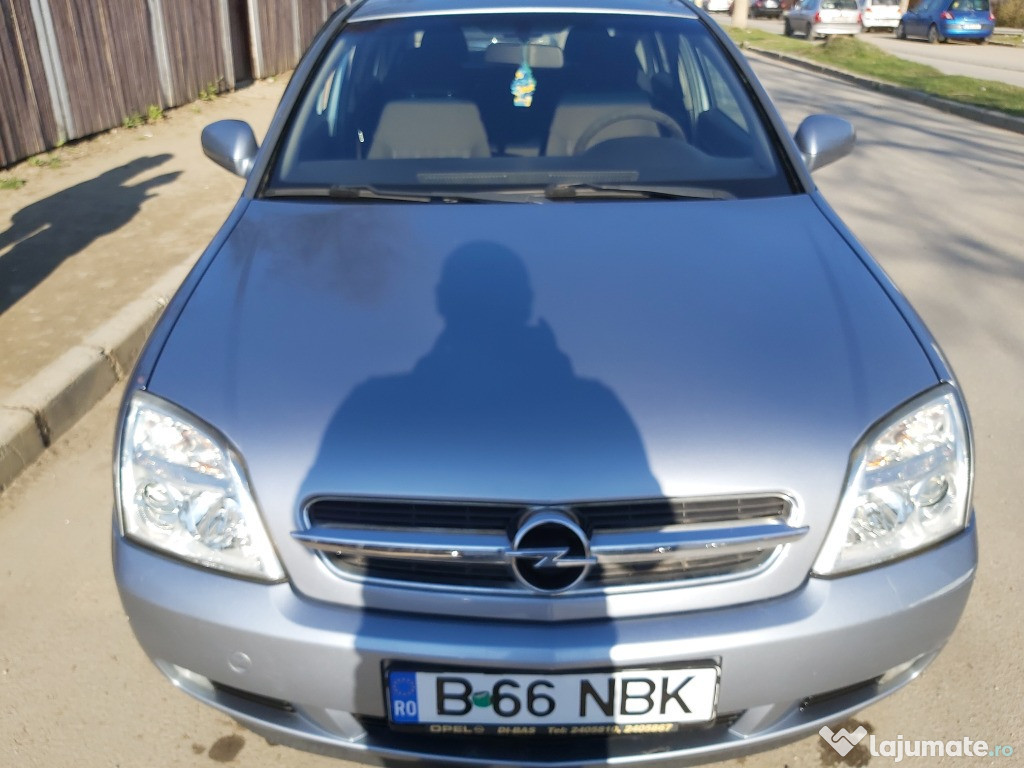 Opel vectra c 1,6,benzina. pret 2000 euro.an.2003.