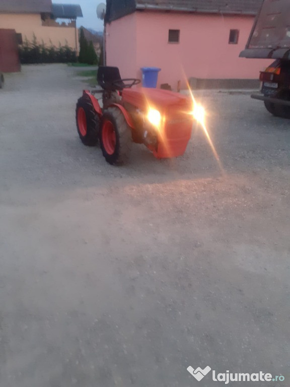 Tractor cararo
