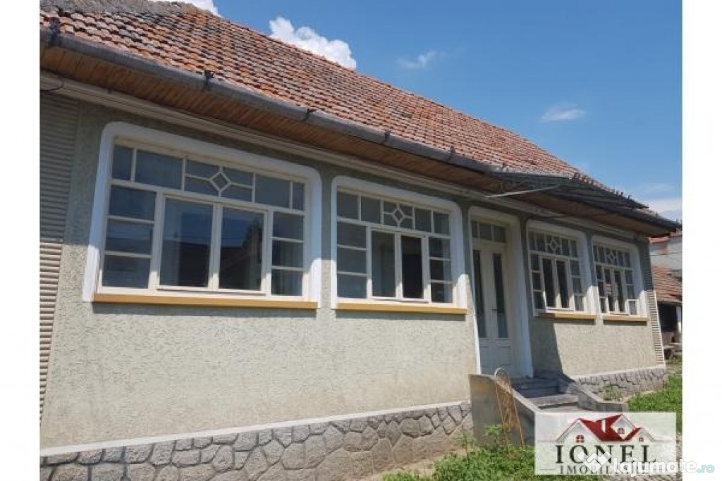 Casa 3 camere situata in Cricau 1550 mp teren