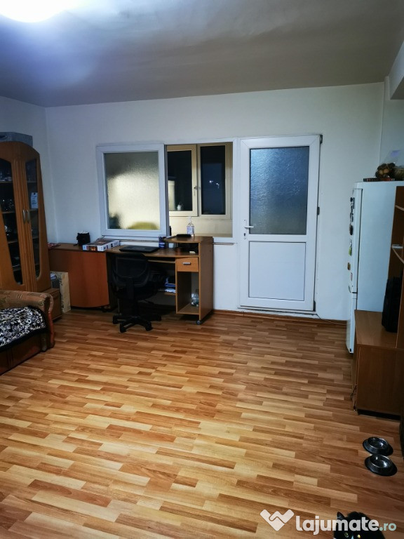 Apartament decomandat in com Amzacea, jud Constanta