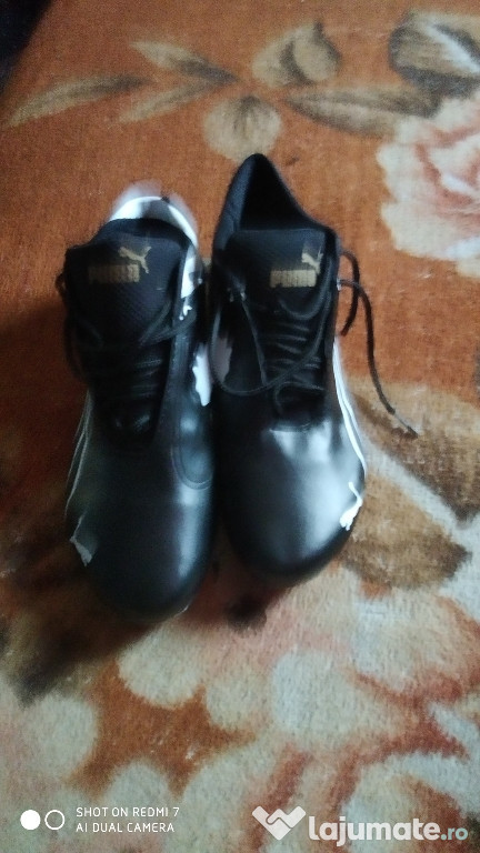 Adidasi nr 41 piele ecologica sunt noi