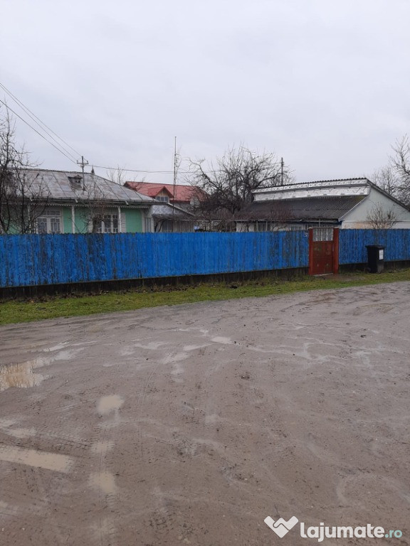 Casa cu teren in sat Opriseni, com. Tutora, jud. Iasi