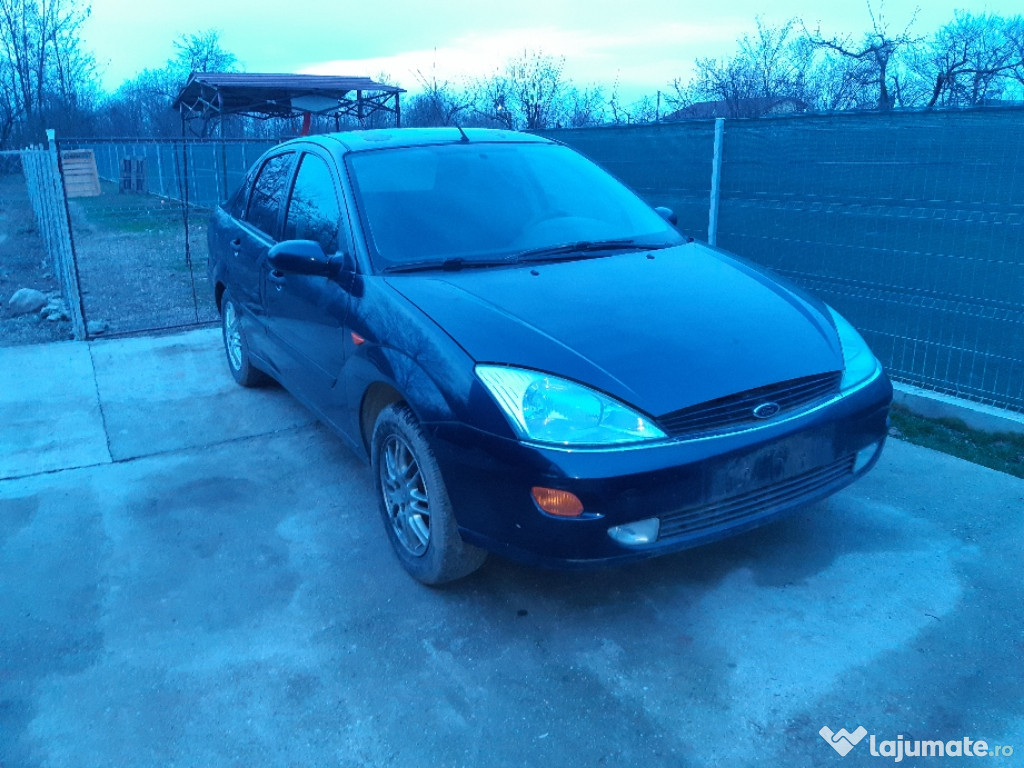 Dezmembrez ford focus ghia 1.8 td 90cp