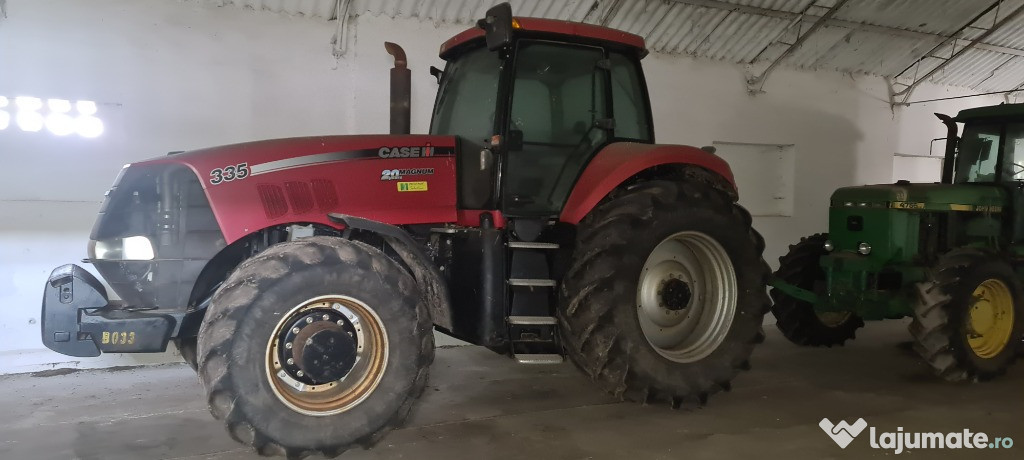 Tractor Case 335