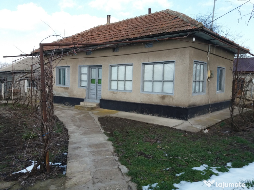 Casa la țară in Spantov jud. Călărași