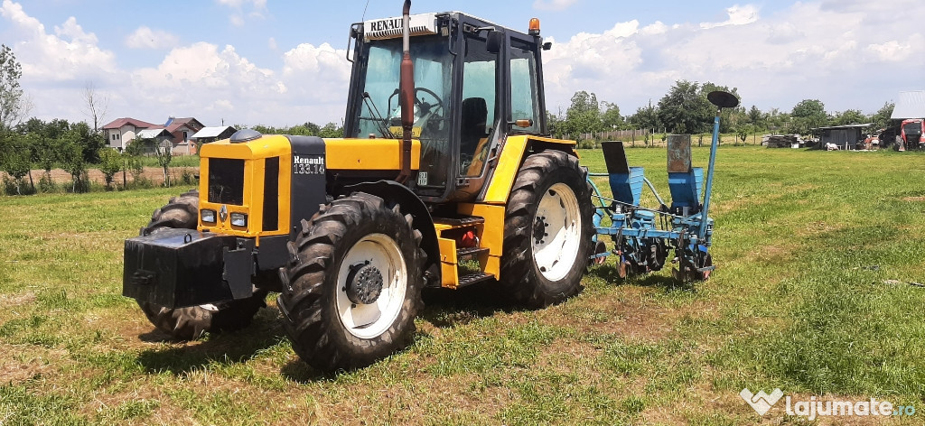 Tractor Renault 133.14