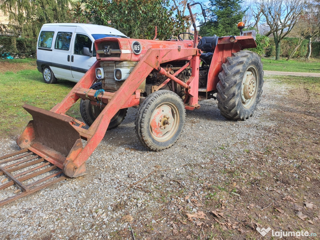 Tractor Massey ferguson 165 cu furca