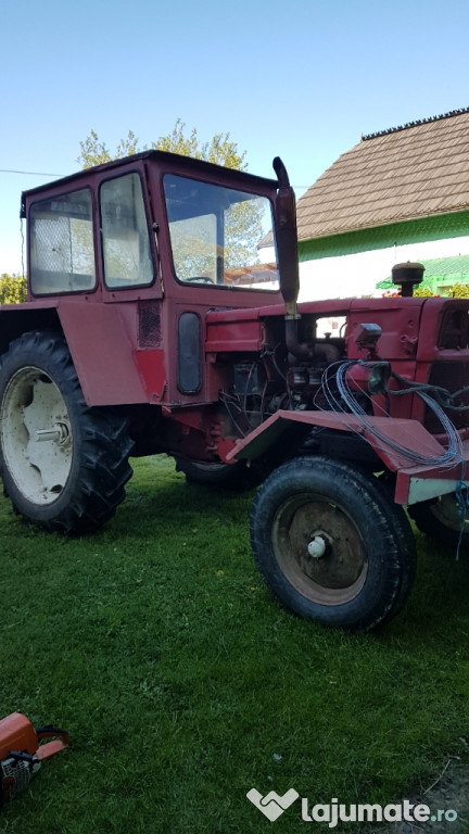 Tractor U650 + plug + cositoare FH