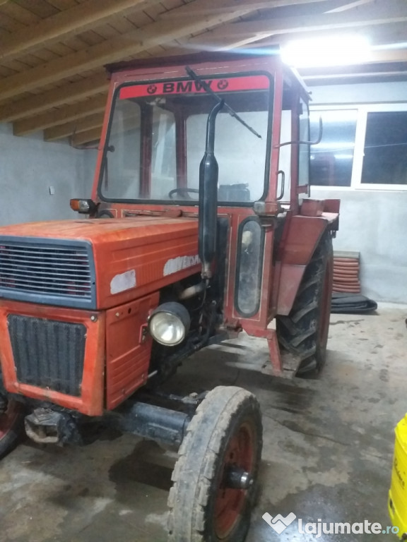 Tractor 445 2002