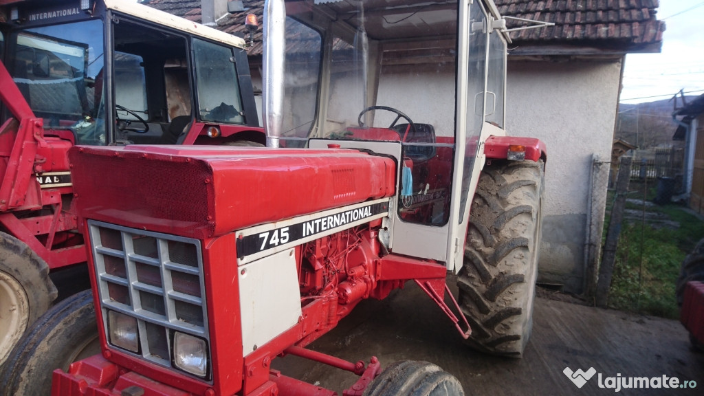 Tractor International case ih 745