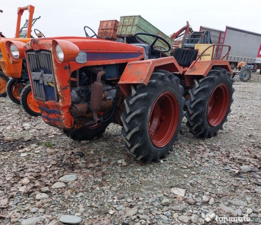 Tractor articulat 4x4 Carraro 740