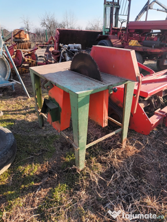 Circular tractor