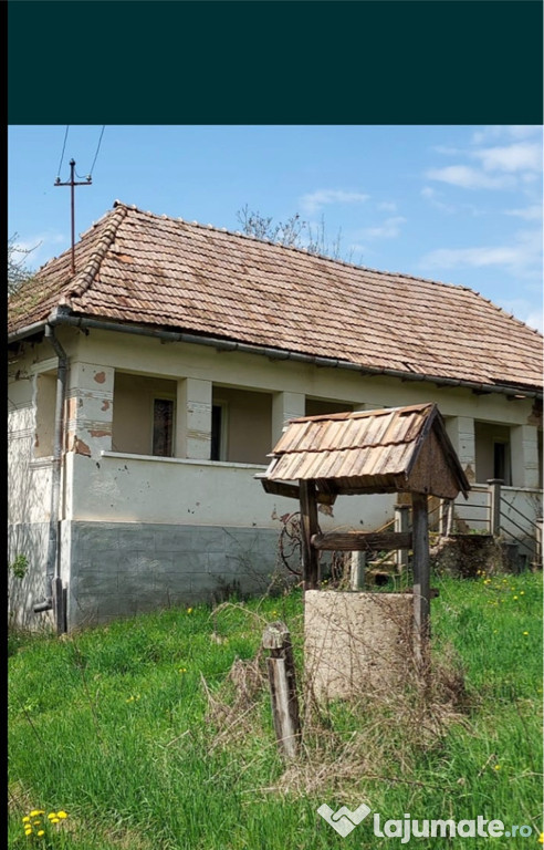 Casa la țara rastoltu desert comuna Agrij /3 hectare pămînt