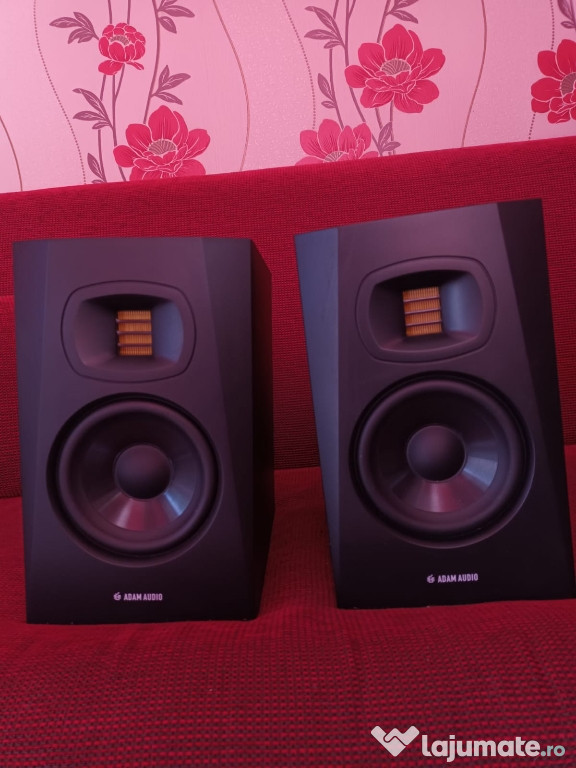 Adam Audio T5V