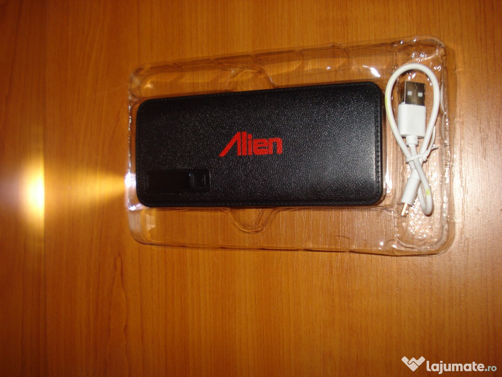 Incarcator telefon portabil ALIEN baterie externa power bank