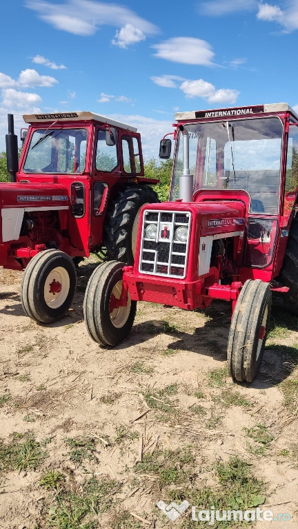 Tractor international 574. 454