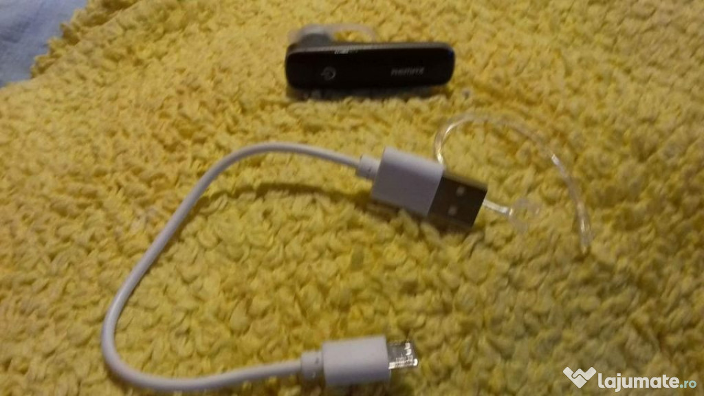 Casca Bluetooth remax de culoare neagra