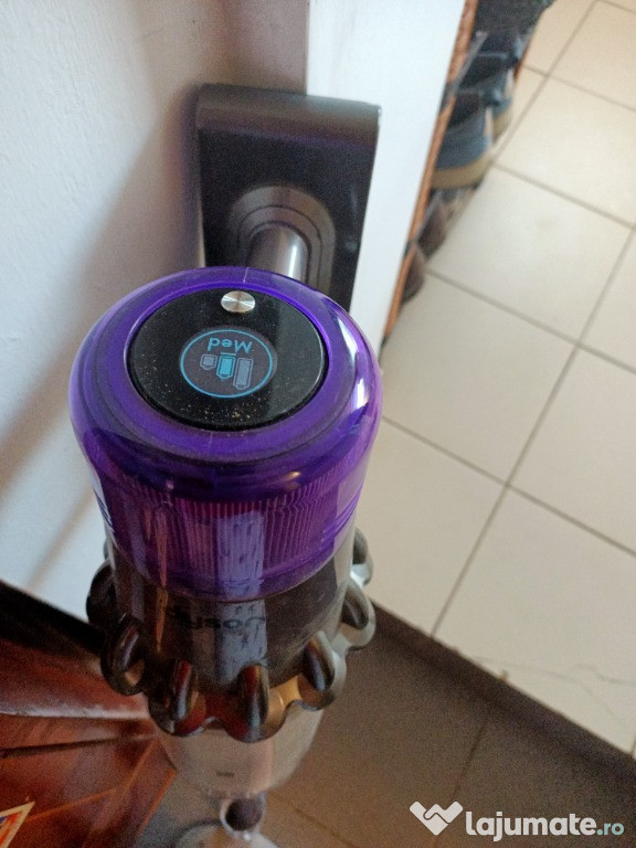 Dyson v11