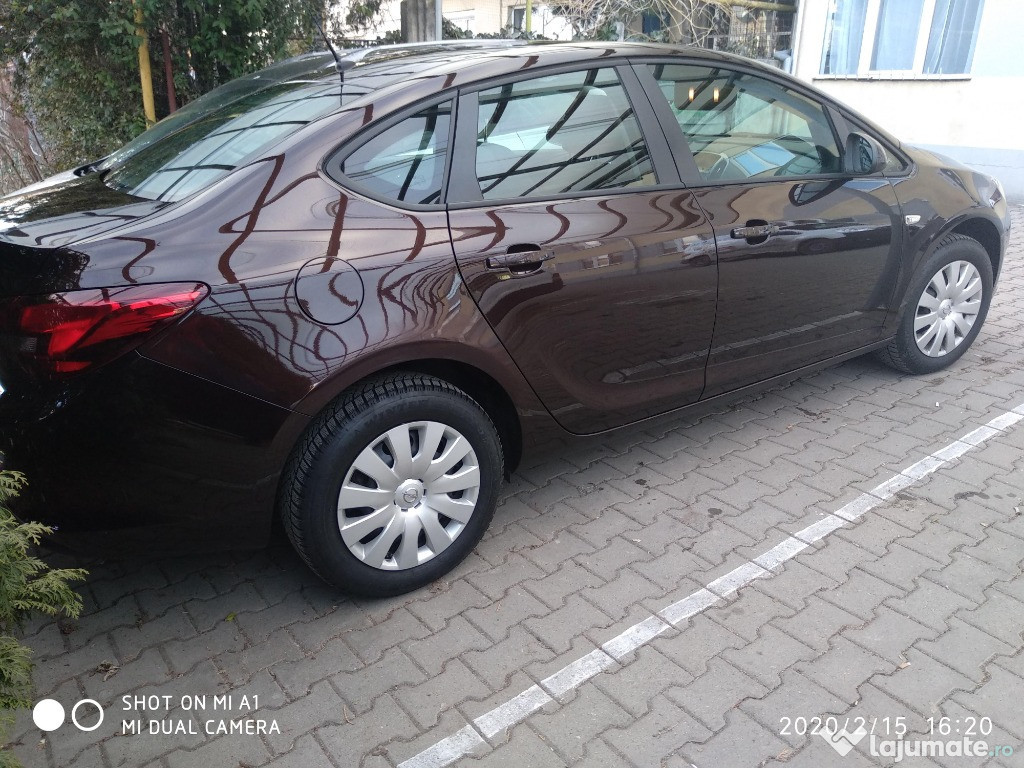 Opel Astra J Enjoy benzină, 1.6