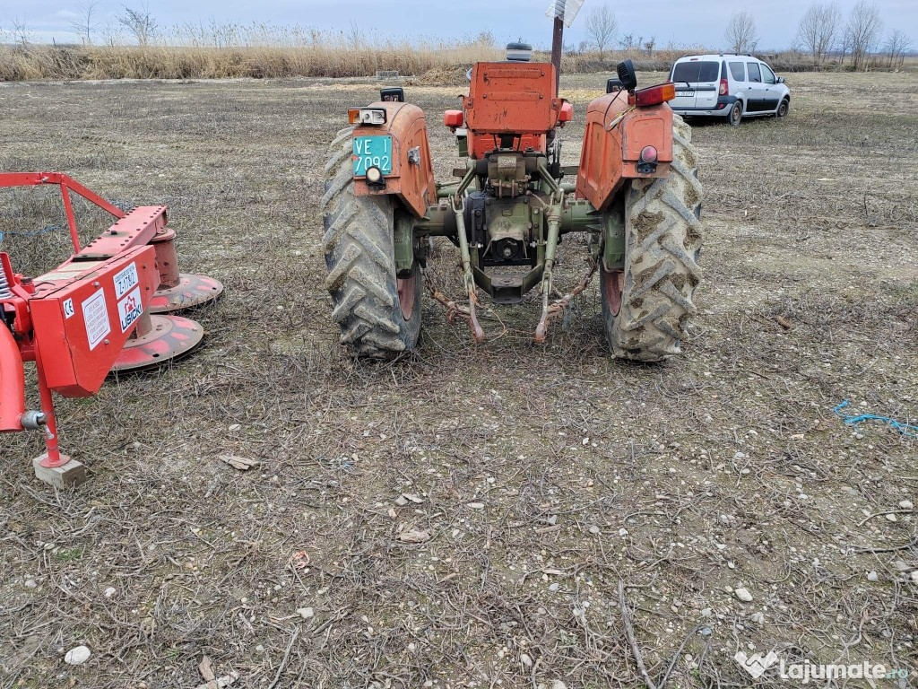 Tractor Cararo