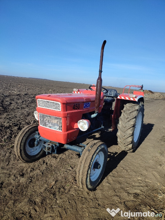 Vînd tractor fiat 450