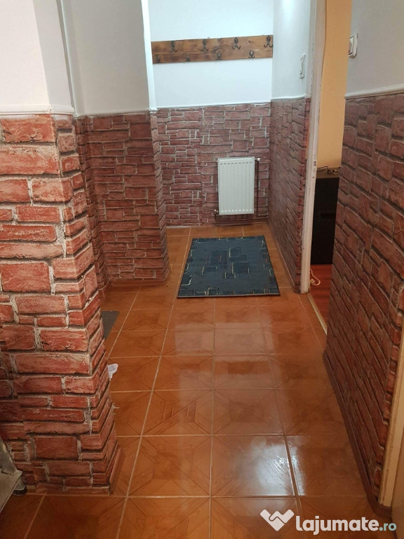 închiriez apartament 2 camere Barcanesti Prahova