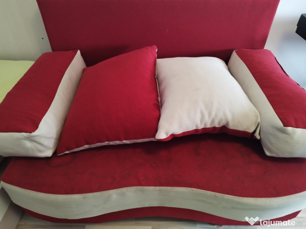Canapea extensibila cu lada și 4 perne
