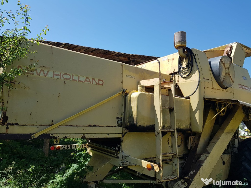 Combina agricola new holland