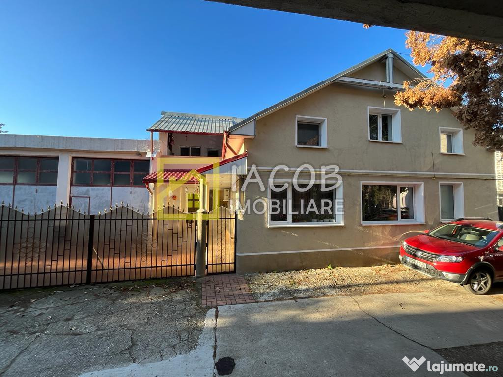 Casa P M si garaj cu h=4.5 m, ultracentral Bacau