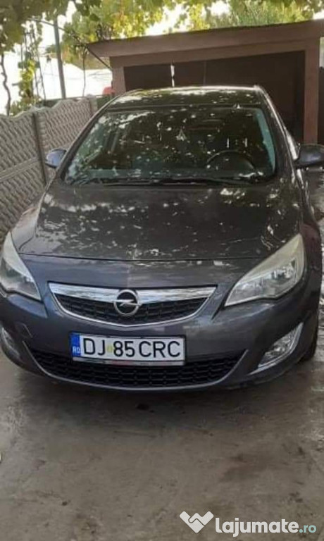 Opel Astra J 1.4 benzina 101 cp, E 5