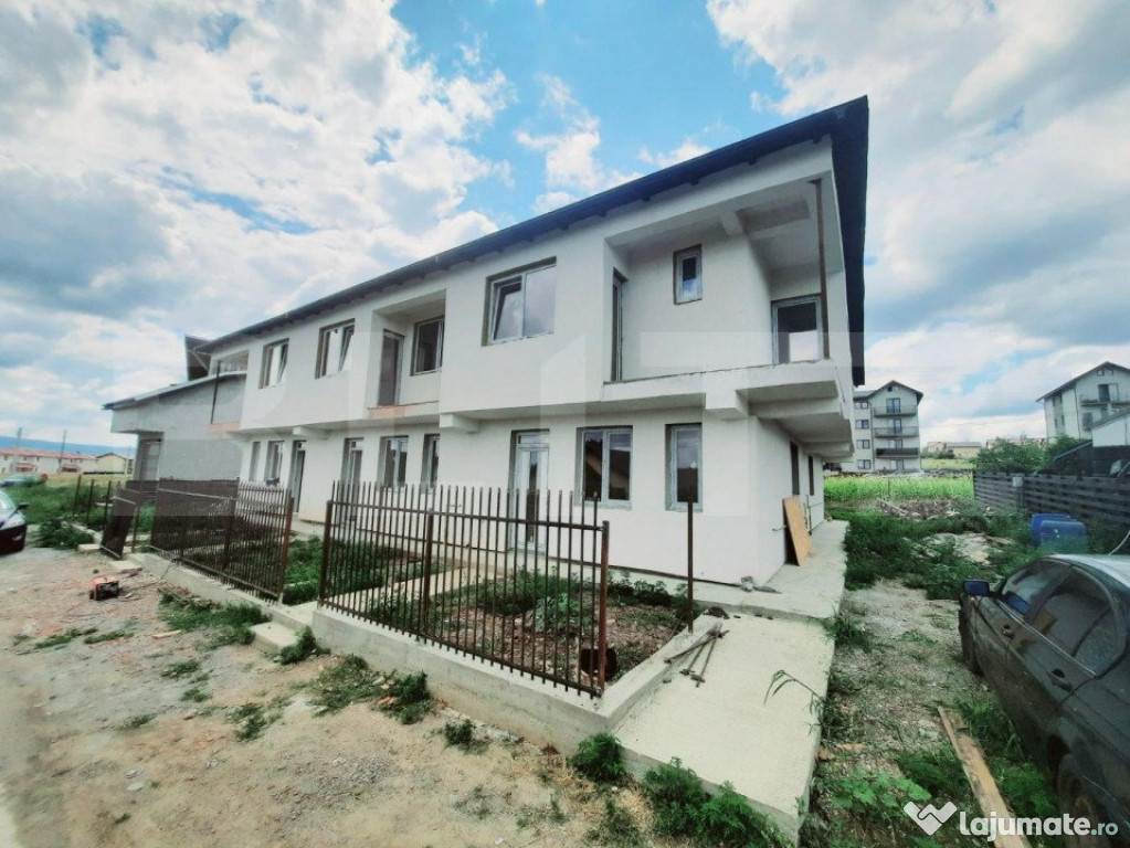 Casa tip triplex, 76 mp, Horpaz