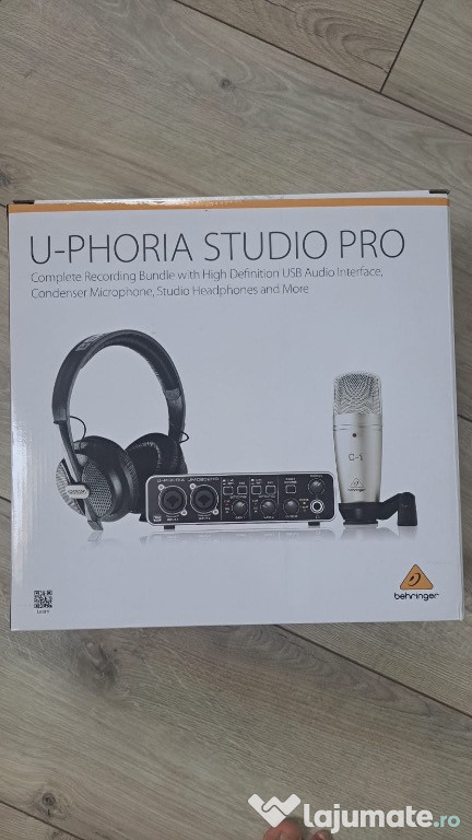 Interfata audio Behringer U-Phoria UMC202HD si microfon Behringer