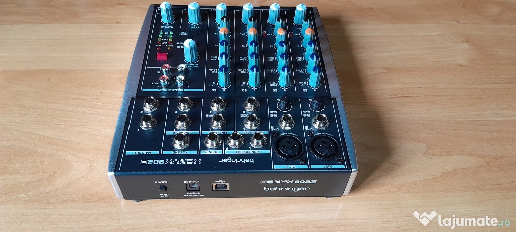 Mixer Audio Behringer Xenyx 802S