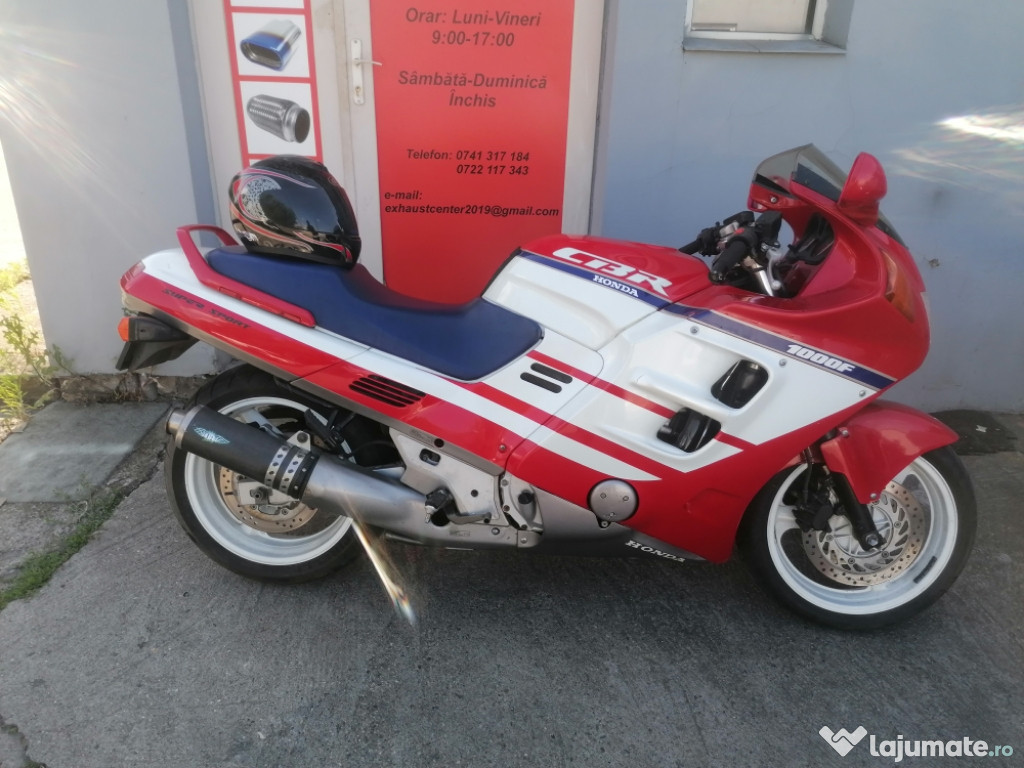 Motocicleta Honda CBR 1000 F