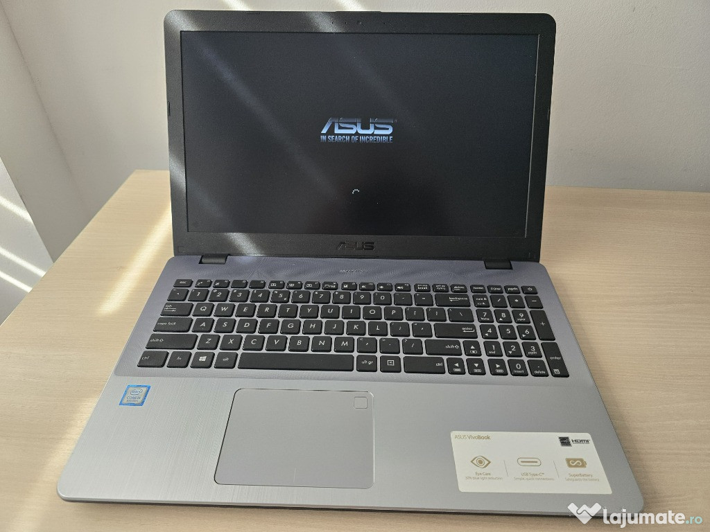 Laptop Asus Vivobook x542u i5 8250u ssd