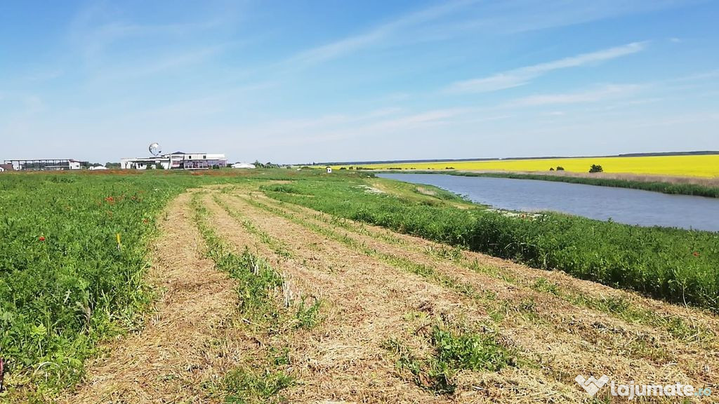 Teren intravilan cu vedere la lac | sistem de rate