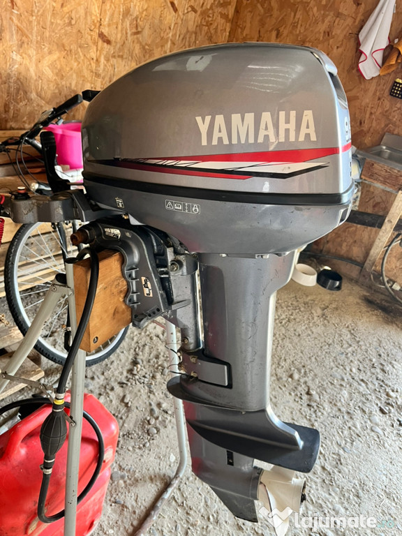 Motor barcă Yamaha 9.9