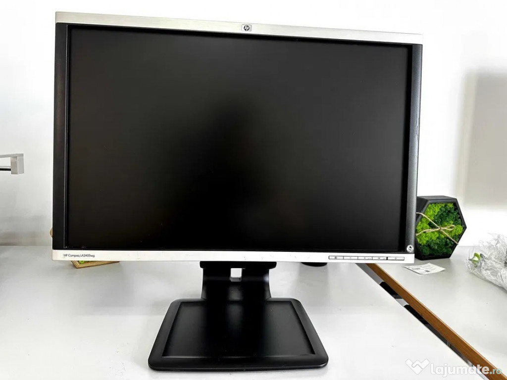 Monitor HP LA2405wg 24-inch Full HD, multiple reglaje, mod portrait