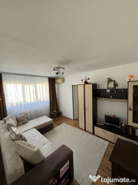 Vând apartament cu 2 camere