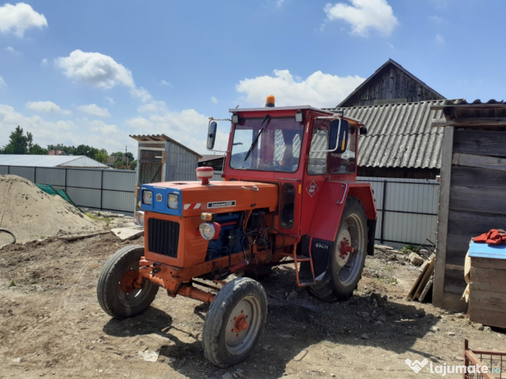 Vând tractor UTB 650